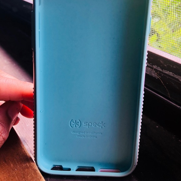 iPhone 6/7/8 Pink Speck Case!! - Picture 2 of 4